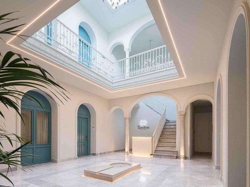 24886CD374A4BA1A01115DB4F08A884E