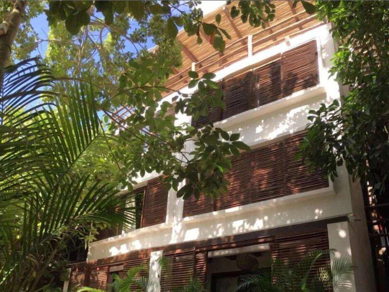 DB20A9A486F260AE120E13A3AB840E12