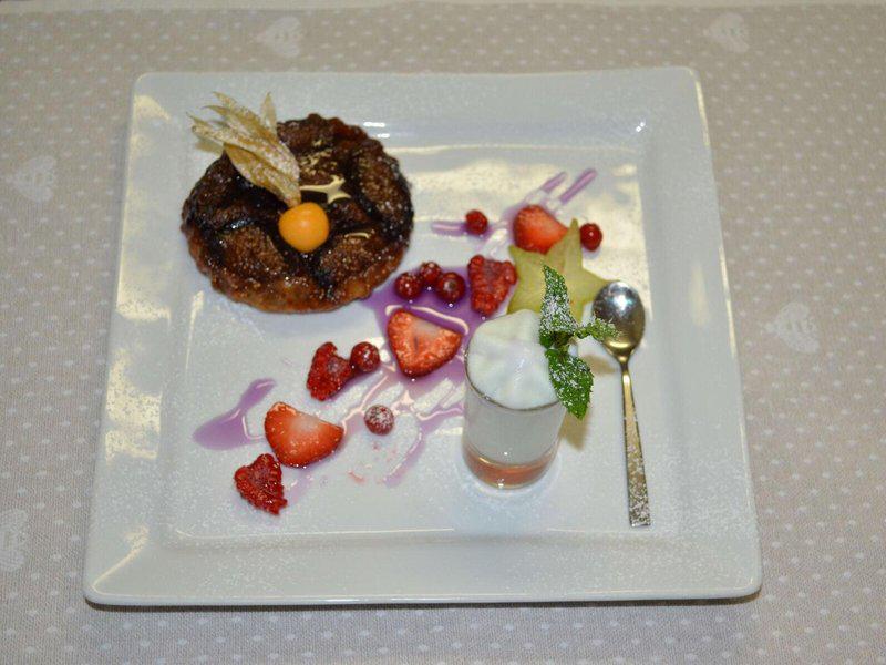 8232BBDA704DBB80E50A8F7148A3E60F