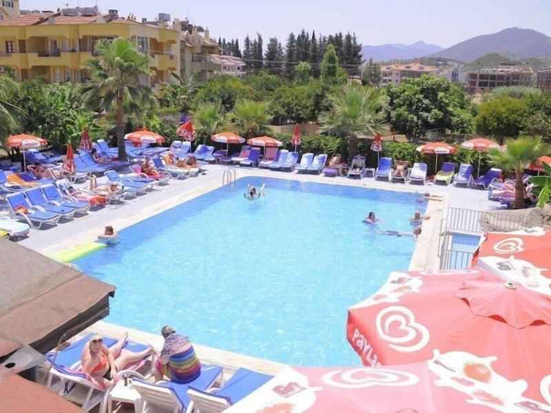 26BBFBFE27F3782473A9581FF3C9326E