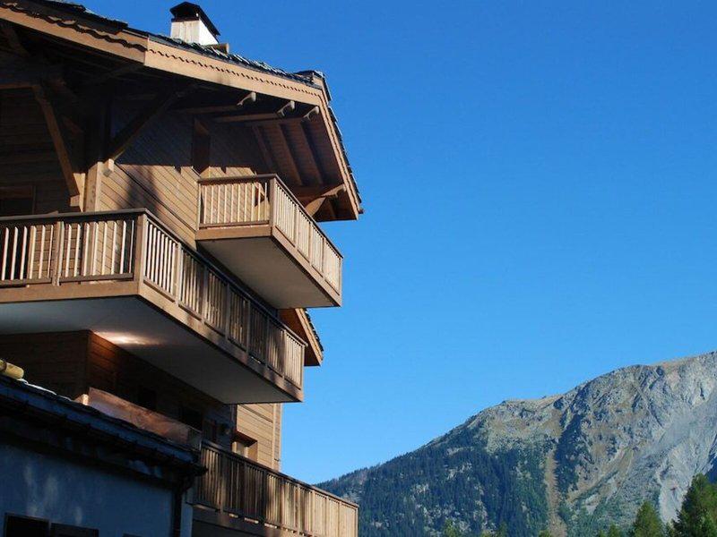 E1E087BDF048D4701608492A3313E062