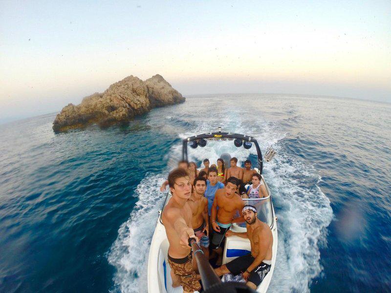 720E7E6DE7F245FA1CB77B2FECC3DD08