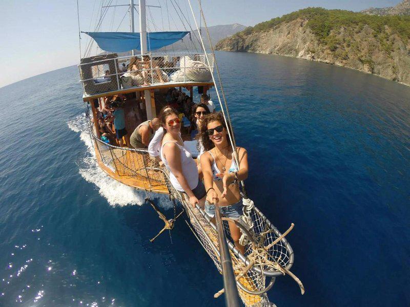 F0C4A5A5D995412526855D7C4C435071