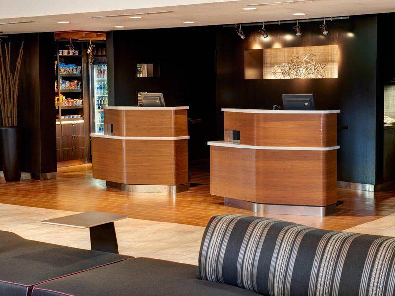 92740EF028830A6D6F612497EF9F290A