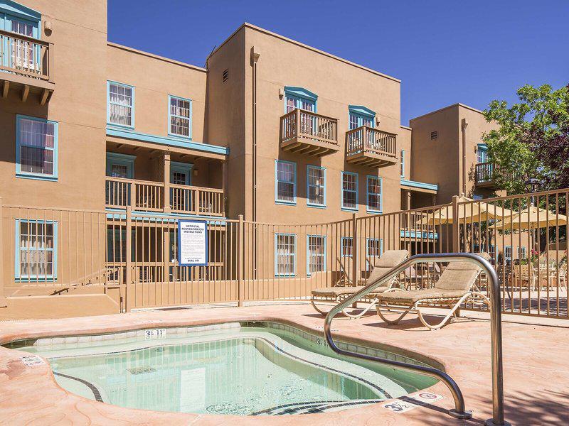 B274492CB684CF263AECF9B466E0322D