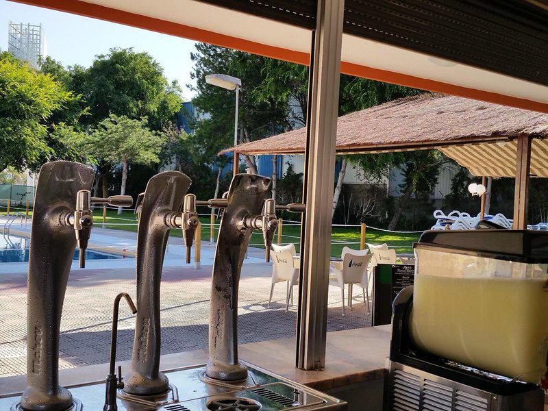 A0F24063D979DA83A0945DBCE011FBFB