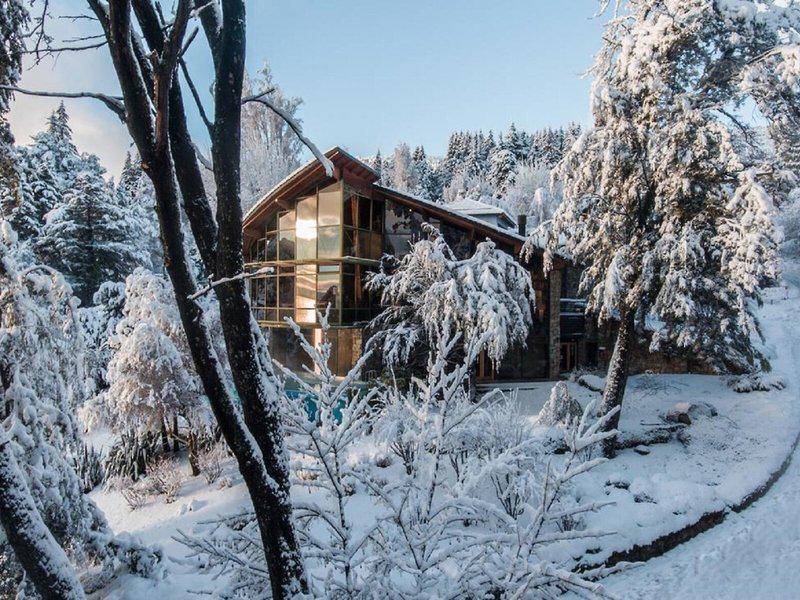 E3EA73BAA86F54E2695C2F4370EA8D3E