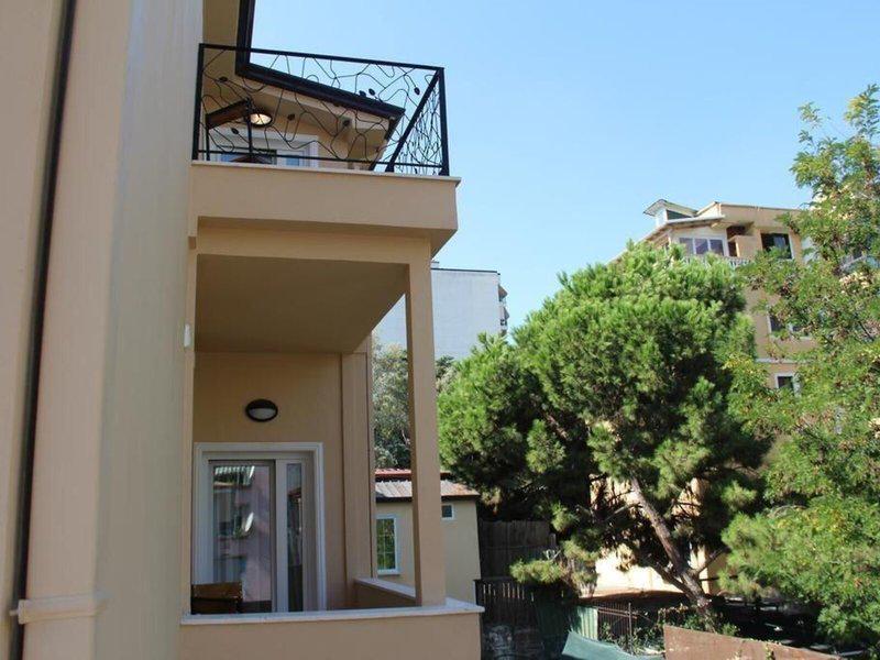 1641B2CEFF6FAECA00103DF9A89AC8B8