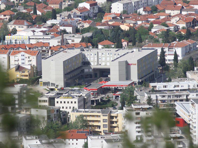 099D6F251DE98B1662894B320C2E84F9