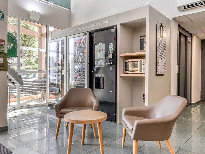 8C5B849AAE69FE41DEDCBAC257F188DE