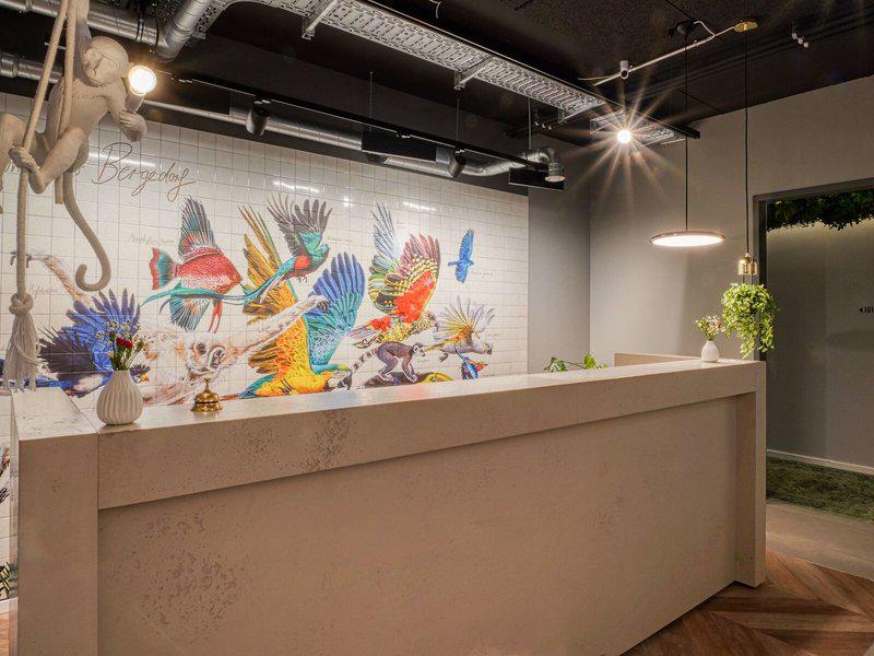 F57AFDD4DD4B21F2E9FABEB3896E7C7C