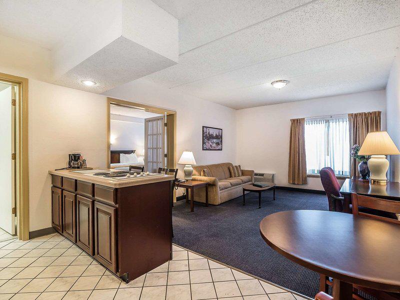 554ECE22282F2B41AAE231D2B3FE9D4D