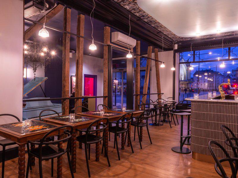 D2F5F59AAEC6FBDC6935928E86CBE93E