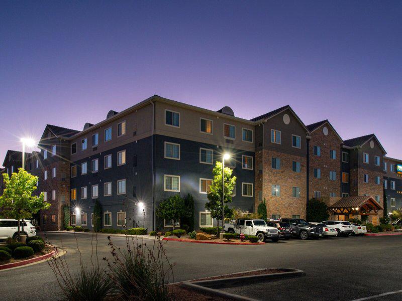 527DBCAEAF0FC5D349B13705AC518A7E