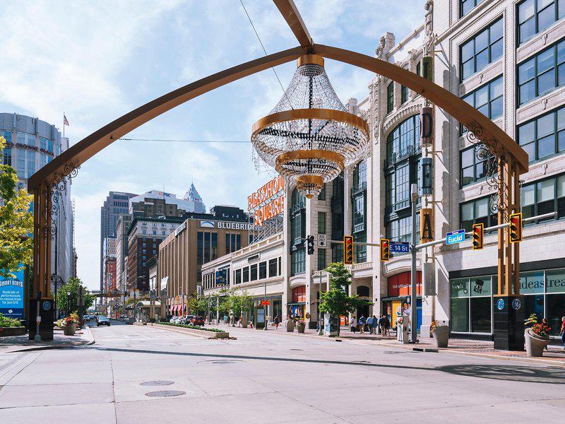 A948AE0767E18194116B9173058BF205