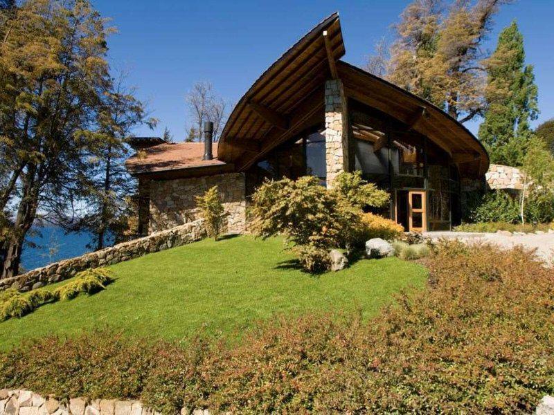 F45751EE9012E553443E5E8126EA6ADA