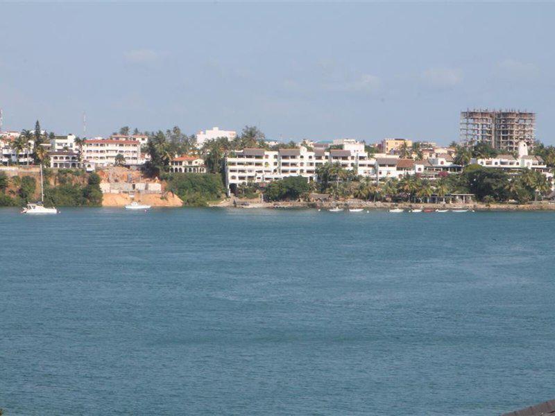 D9EF5ADE5D5E26D99E4DE962F8FFE75E