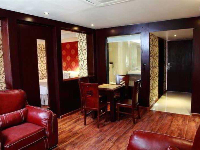 FECAAE7BFD8592F489DCAD8BEEAD2822