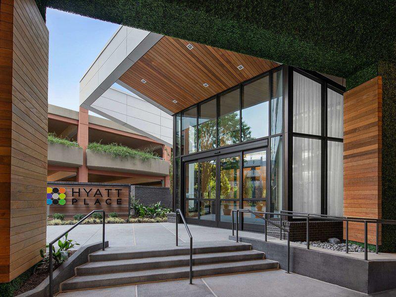 FF4E37A04D7196D0A3ACB2559DB3C414