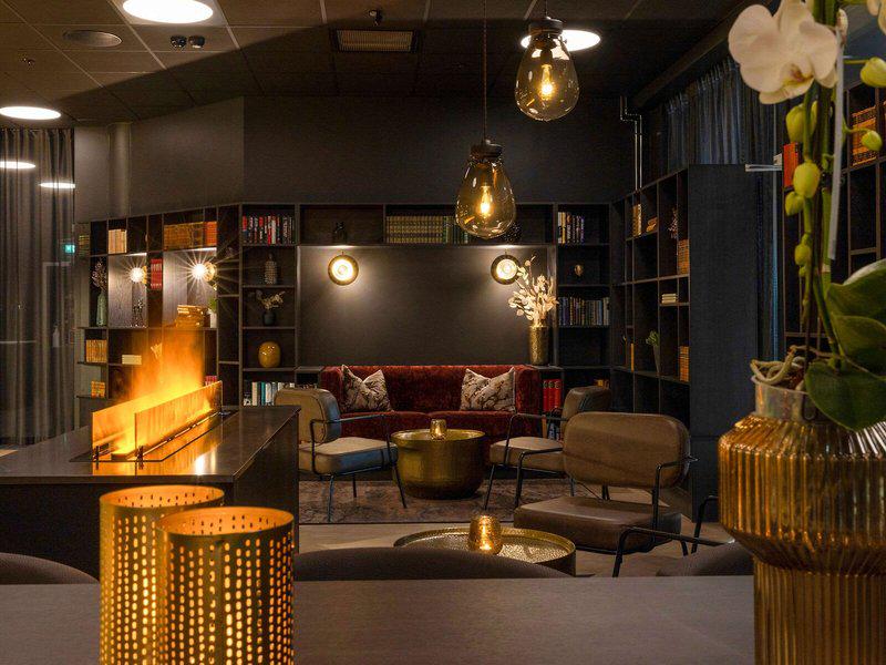 5EA83A6CA208894E42388FBAC5AA36B7