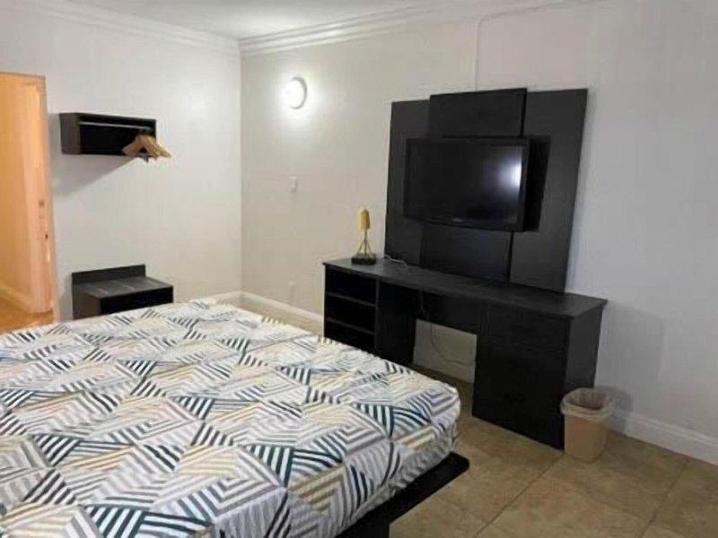 E118789070FE716AAA586C4EF0447C40