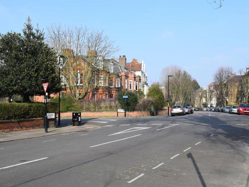 2123F2A5D4BDC69DFF42493E9CC0268F