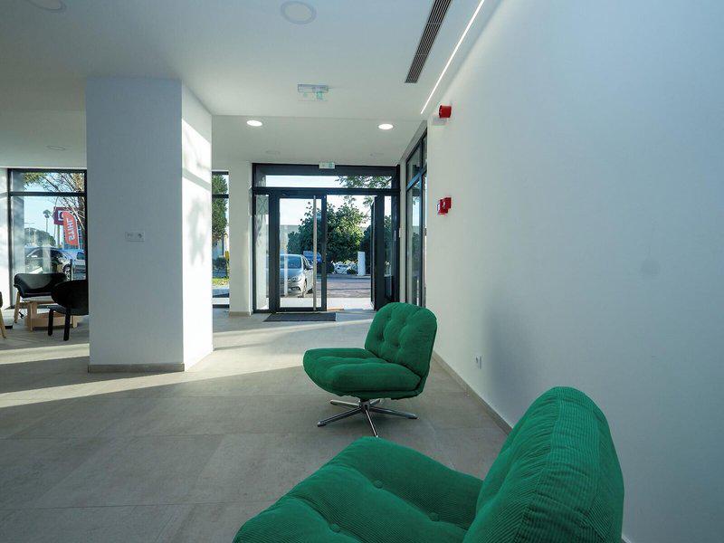 038BA366E98C53A1874D6E3B7A043267