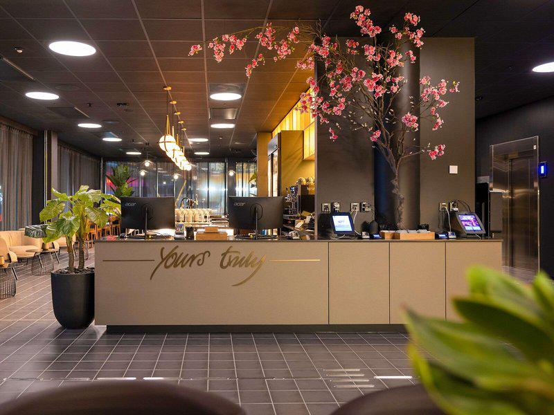 776EDA12E1A141BCBF3CDF068DBEA75D