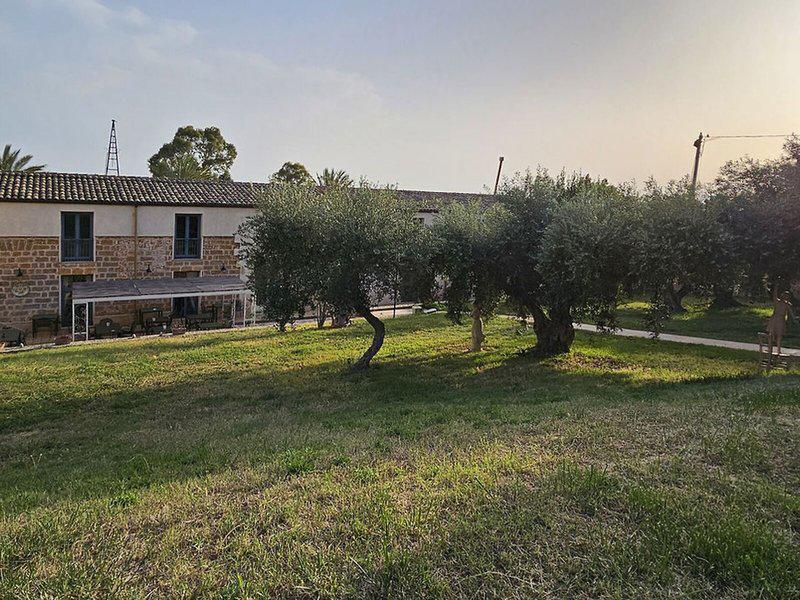 A6C2E4C072FF70F8BF71962873D5BAFE