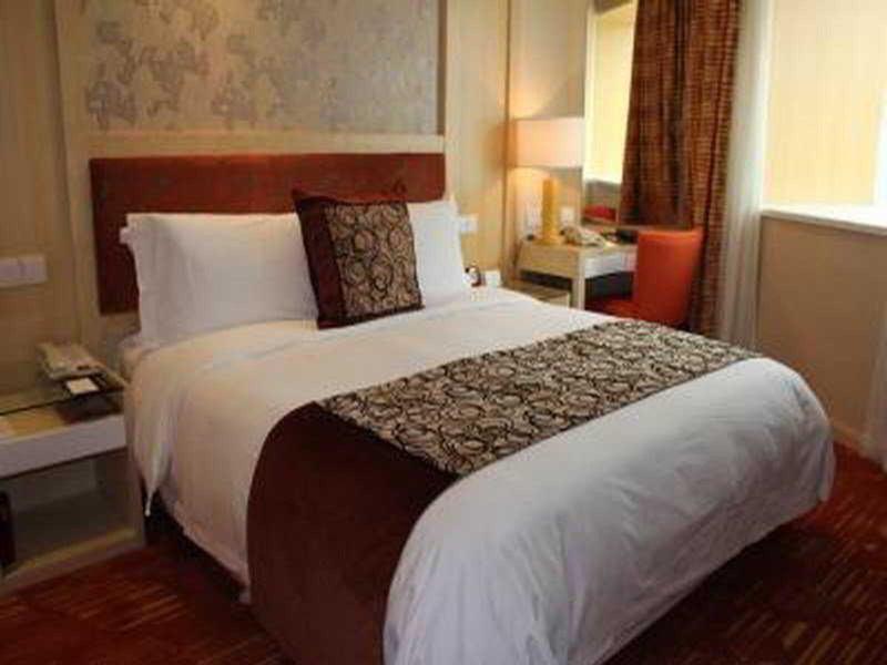 2978D69165BDA008345C93BD01BF3713