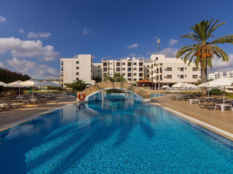 7EEC109F44AD2AB2ED2D9DD0FD17A6C4