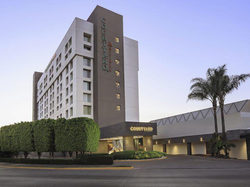 77FD0E0FA810D963662FEB9A286E6BBA