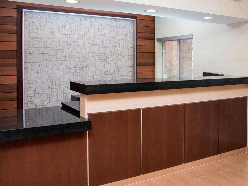 D9033ECB3C4C0F2DF988C5E13E44E24E