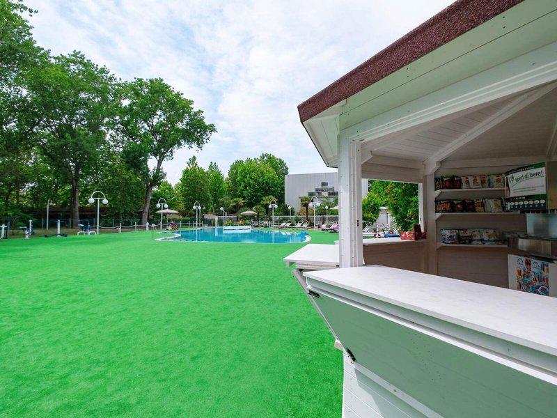 86BE90F4E744F31EF29912081E2E0EB4