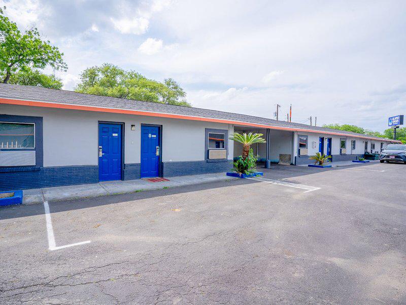 5DADC2E7AD44A169BBBDFA8E2A938F78