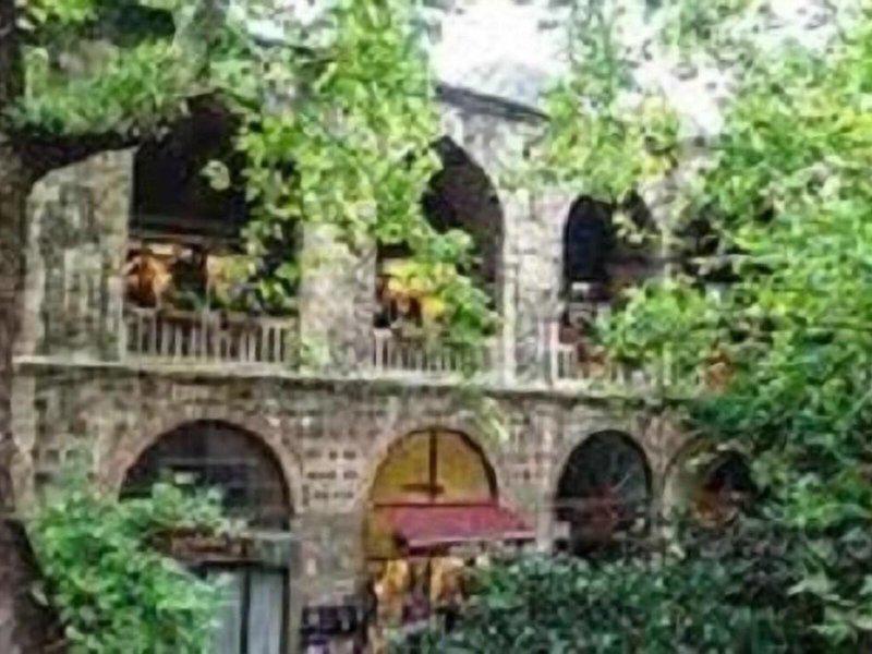 CEC8B6E26E4DFDDD1EE86483DAEEE6CE