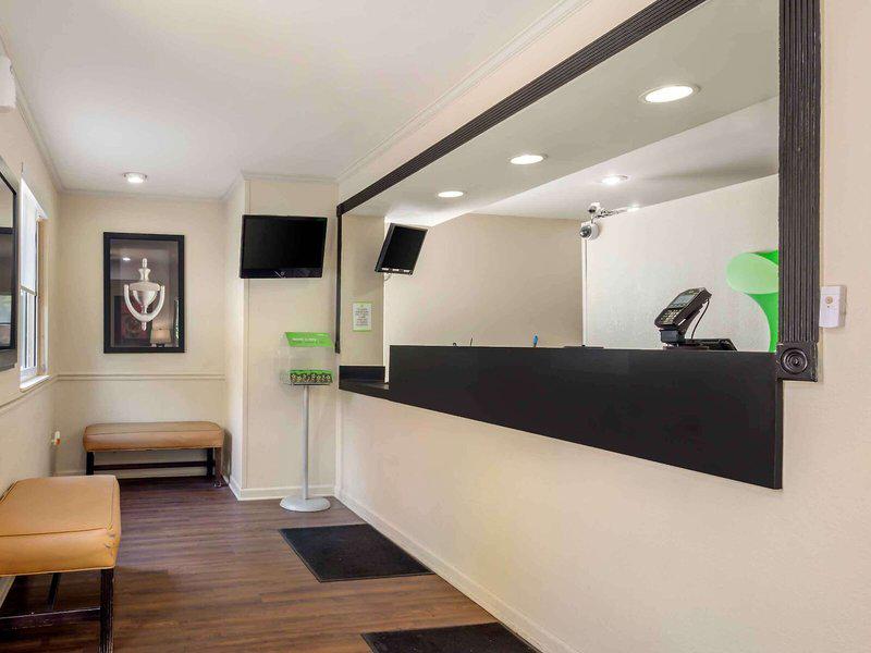 B19041DDEE451EF8BD327F997DA5BE06