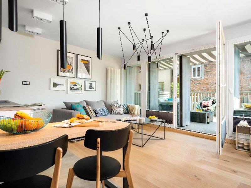 2FEBD95B0AA8F5845118DBA6F0CB00F4