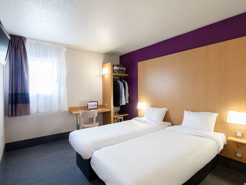 19ABFF0A2E262F74DFB8FAD6DE316B45