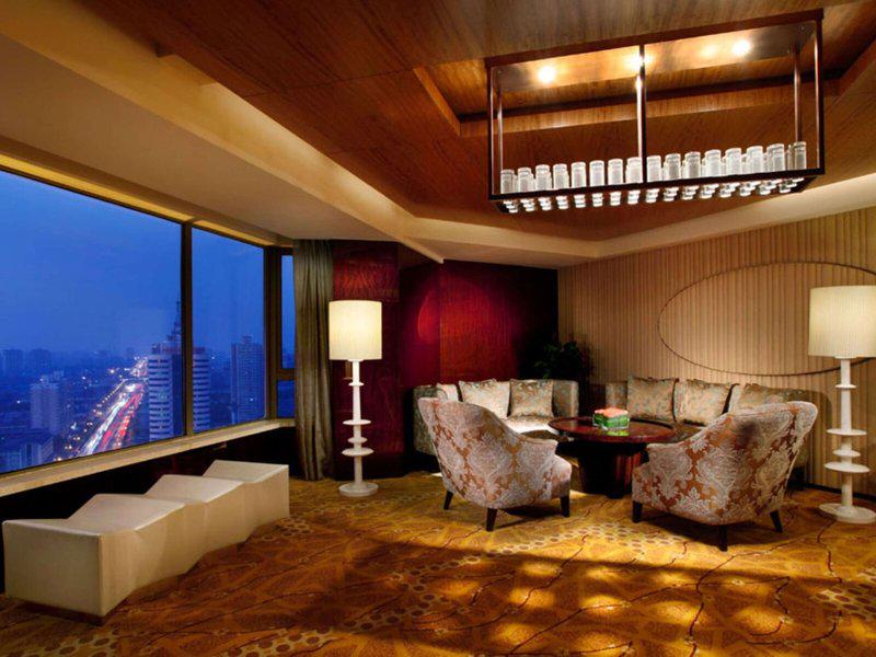 A55EF150C4F44AEEF02F63657285D55C