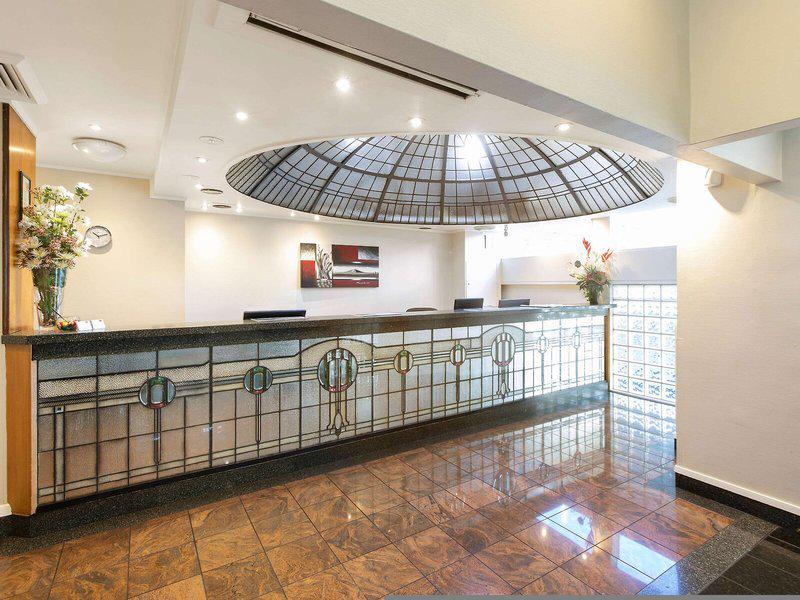 A6635DF352AC2009CA915D37095E4BEE