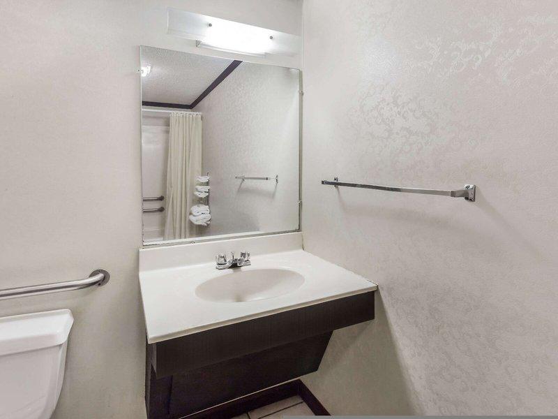 3DDD013292C16321584C1348F0CFDF9C