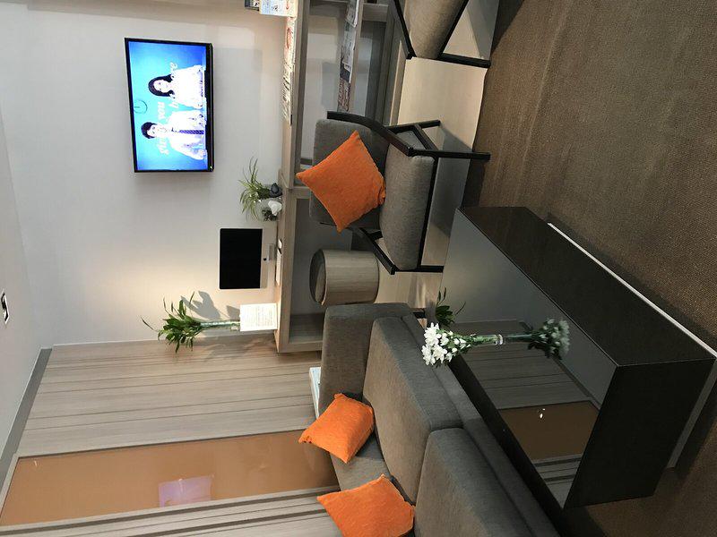 4318C0CC37ED79F054AC2C4D5D53EF1F