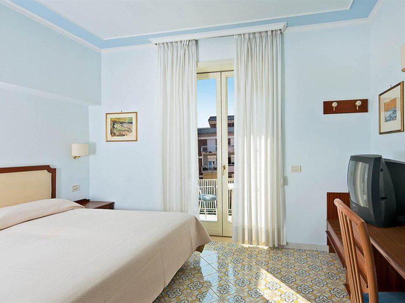 E8BE10B974AD5FB4F8662DFE3A75F2AC