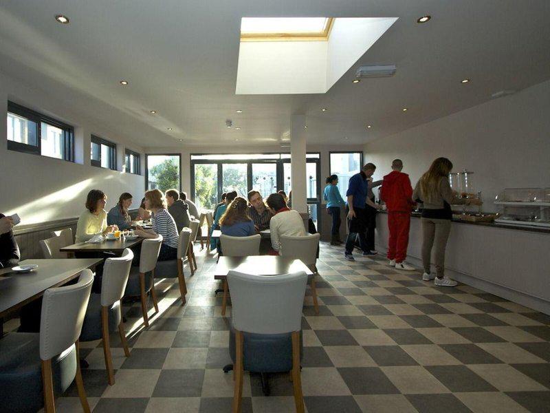 A596EDF20A7C601250673C02E37E61BC