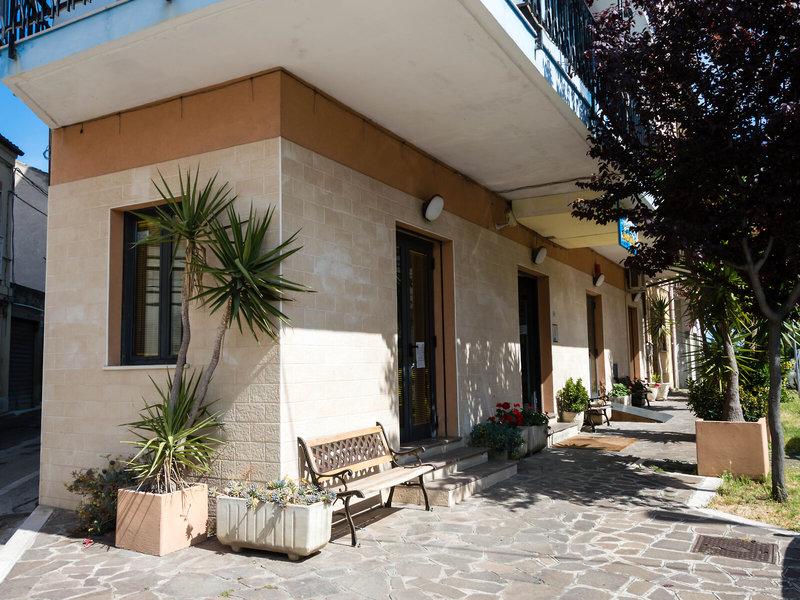 FF06FEEE612D654CB3FA4B6BD949B6C3