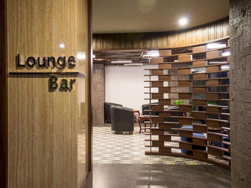 07788BCA8E066F8946B33530F4F125F4