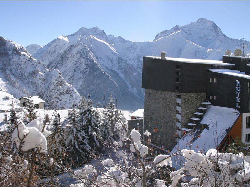 0E8D88272A5125BA8F38490404D7AC61