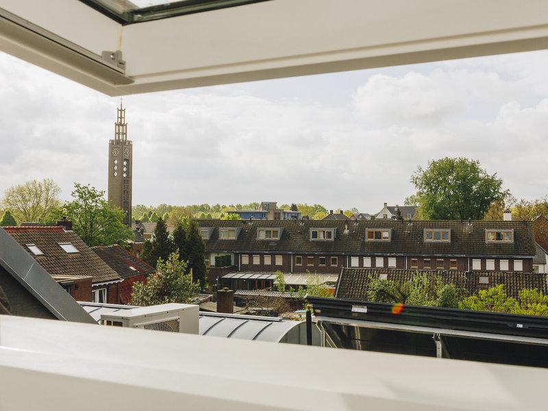 EDE6971DFF7637072EF23F3F2D991B03