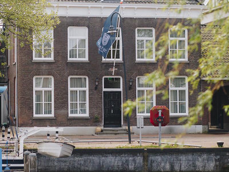 3AD6F1A740500DAF37CA6F5EE0149CF1